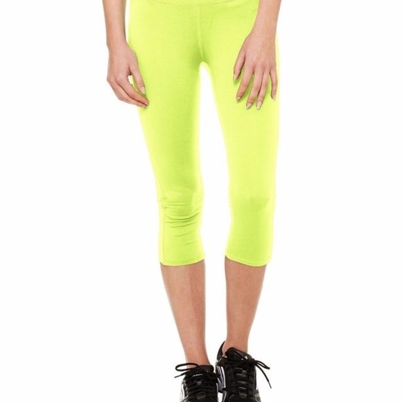 Alo Yoga Neon Yellow Capri Leggings - Picture 3 of 7
